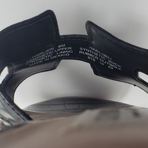 Steven New York Harlien Croc Embossed Black Slide Sandals Size 8 - Picture 7 of 10